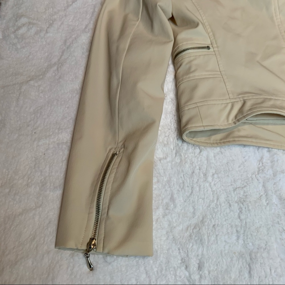 Cache Cream Bomber Jacket - Picture 5 of 12